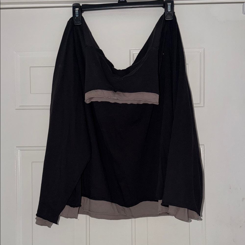 J. Jill Black Knit Long Sleeve Top with Taupe under shirt. Sz 4XL. Pima Cotton